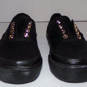 NEW KIDS VANS BLACK WITH STUDS SIZE 11 REALLY COOL